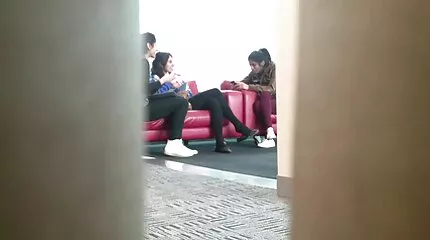 Piger kan ikke længere skjule at være amatør video lesbiske