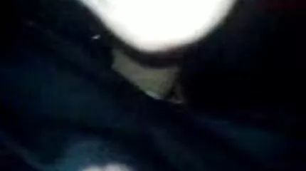 To veninder deler en pik til amatør sex video to