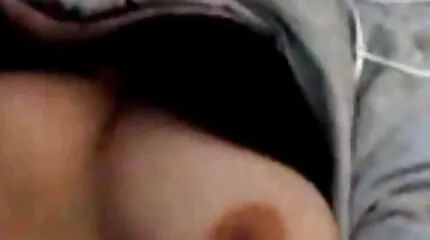 Ser porno i brusebadet med en pige amatør pornofilm med en dejlig bytte